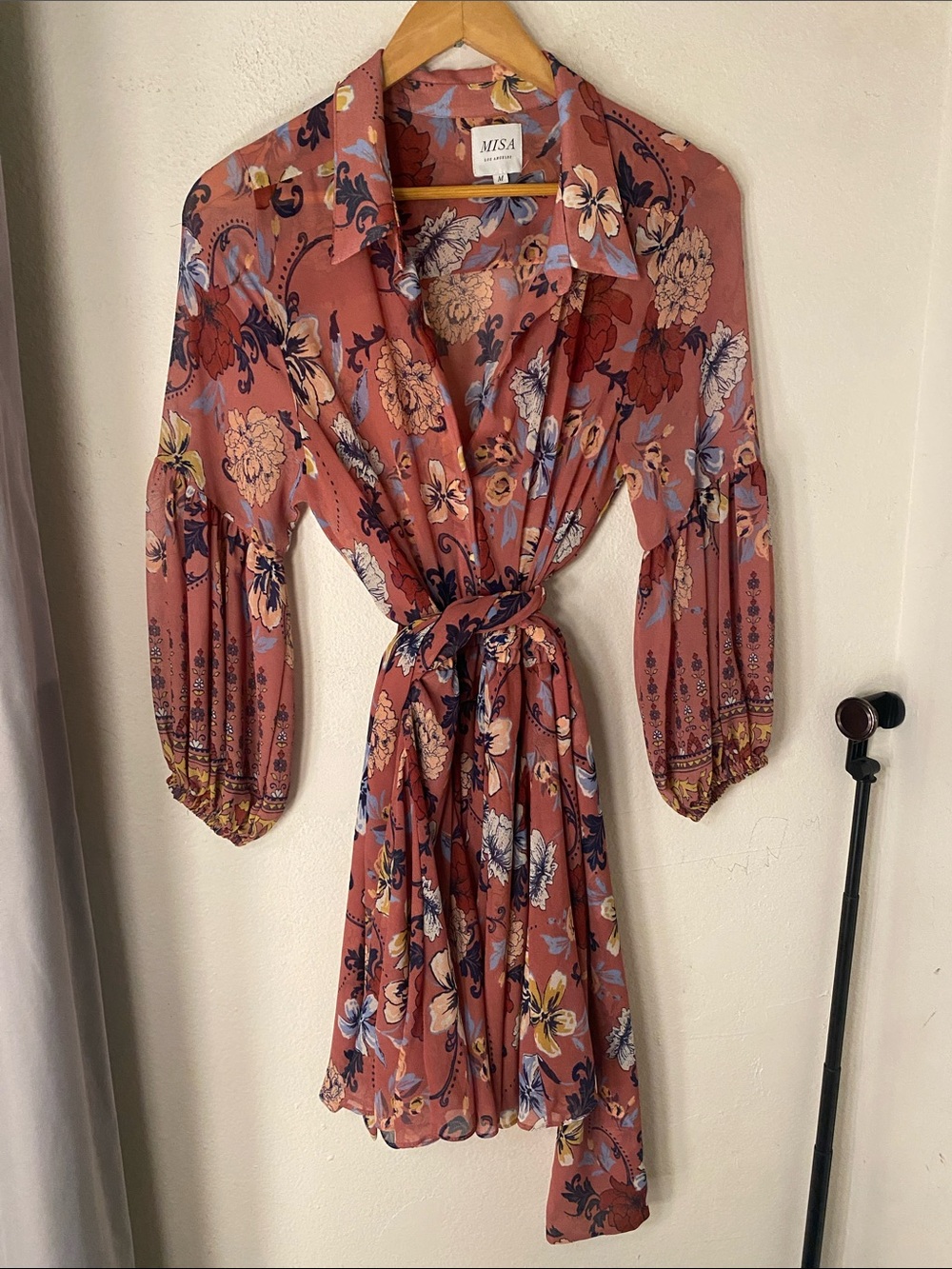 Misa ‘Los Angeles .Floral Tie-Waist Dress